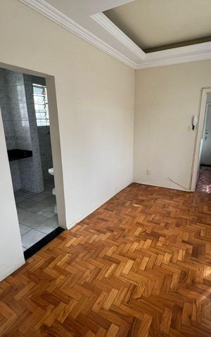 Apartamento para alugar com 85m², 3 quartos e sem vaga Apartamento para alugar com 85m², 3 quartos e sem vagaSala