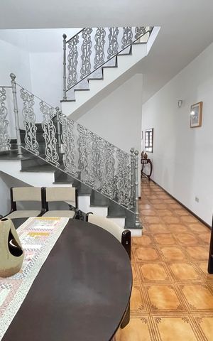 Casa à venda com 264m², 3 quartos e 3 vagas Casa à venda com 264m², 3 quartos e 3 vagasSala de Jantar