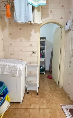 Casa à venda com 264m², 3 quartos e 3 vagas Casa à venda com 264m², 3 quartos e 3 vagasÁrea de Serviço