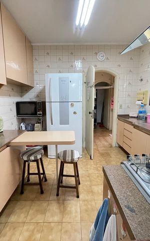 Casa à venda com 264m², 3 quartos e 3 vagas Casa à venda com 264m², 3 quartos e 3 vagasCozinha