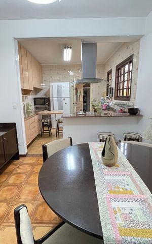 Casa à venda com 264m², 3 quartos e 3 vagas Casa à venda com 264m², 3 quartos e 3 vagasSala de Jantar