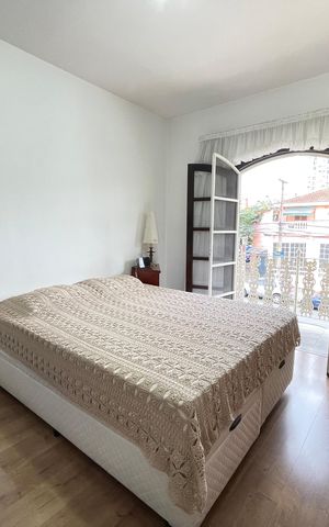 Casa à venda com 264m², 3 quartos e 3 vagas Casa à venda com 264m², 3 quartos e 3 vagasQuarto 1