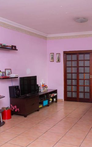 Casa para alugar com 268m², 3 quartos e 4 vagas