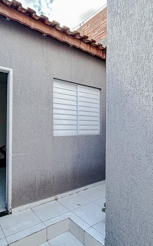 Casa à venda com 85m², 2 quartos e 1 vagaÁrea externa
