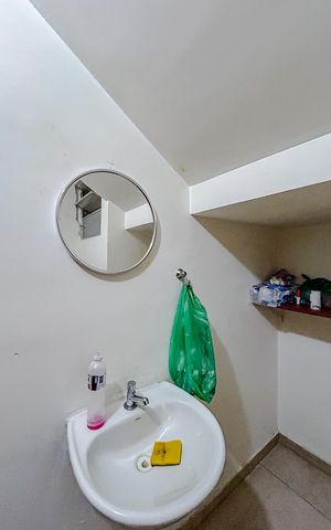 Casa à venda com 85m², 2 quartos e 1 vagaLavabo