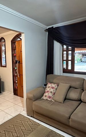 Casa à venda com 125m², 3 quartos e 4 vagas