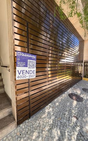 Apartamento à venda com 280m², 3 quartos e 3 vagas Apartamento à venda com 280m², 3 quartos e 3 vagasPlaca