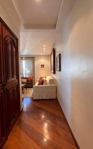 Apartamento à venda com 280m², 3 quartos e 3 vagas Apartamento à venda com 280m², 3 quartos e 3 vagasSala