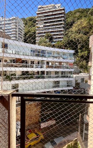 Apartamento à venda com 280m², 3 quartos e 3 vagas Apartamento à venda com 280m², 3 quartos e 3 vagasVaranda Quarto 2