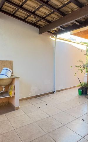 Casa para alugar com 150m², 2 quartos e 2 vagasÁrea de Serviço
