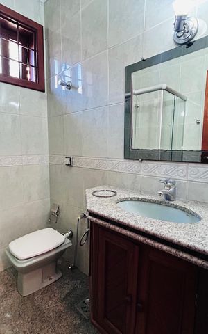 Casa à venda com 360m², 5 quartos e 4 vagas