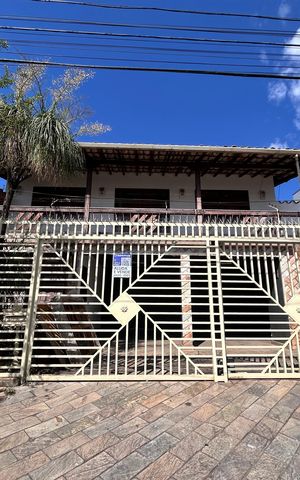 Casa à venda com 360m², 5 quartos e 4 vagas