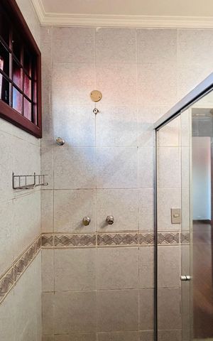 Casa à venda com 360m², 5 quartos e 4 vagas