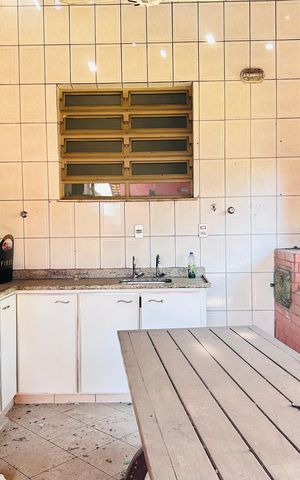 Casa à venda com 360m², 5 quartos e 4 vagas