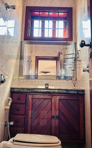 Casa à venda com 360m², 5 quartos e 4 vagas