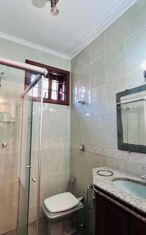 Casa à venda com 360m², 5 quartos e 4 vagas