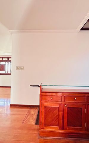 Casa à venda com 360m², 5 quartos e 4 vagas