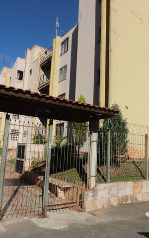 Apartamento para alugar com 70m², 2 quartos e 1 vagaFachada