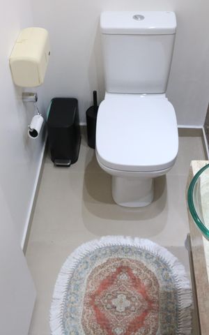 Casa à venda com 161m², 3 quartos e 2 vagasLavabo