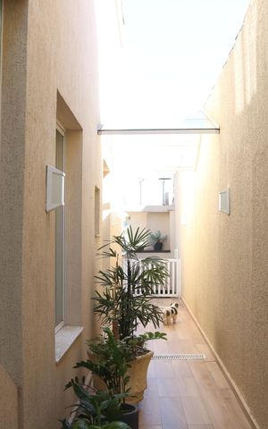 Casa à venda com 161m², 3 quartos e 2 vagascorredor