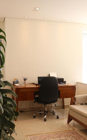 Casa à venda com 161m², 3 quartos e 2 vagasEscritório