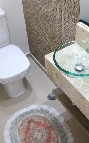 Casa à venda com 161m², 3 quartos e 2 vagasLavabo