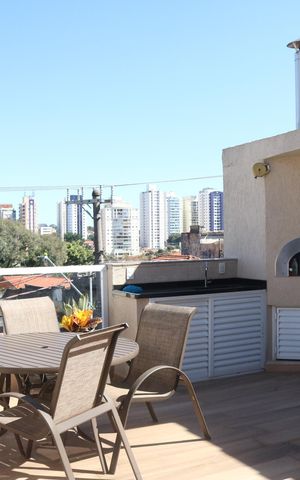 Casa à venda com 161m², 3 quartos e 2 vagasChurrasqueira