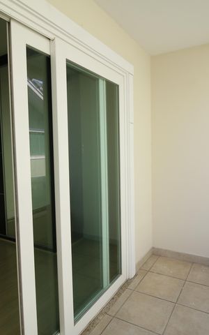 Casa de condomínio à venda com 597m², 4 quartos e 4 vagasVaranda da Suíte 2