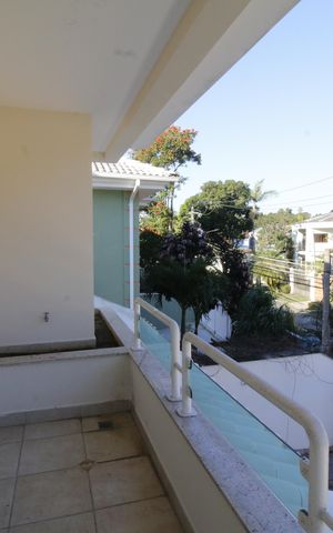 Casa de condomínio à venda com 597m², 4 quartos e 4 vagasVaranda da suíte 1