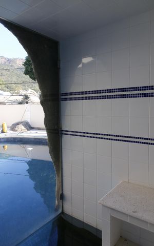 Casa de condomínio à venda com 597m², 4 quartos e 4 vagasSaúna