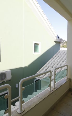 Casa de condomínio à venda com 597m², 4 quartos e 4 vagasVaranda da Suíte 2
