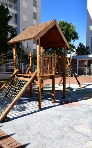 Apartamento para alugar com 73m², 2 quartos e 2 vagasÁrea comum - Playground