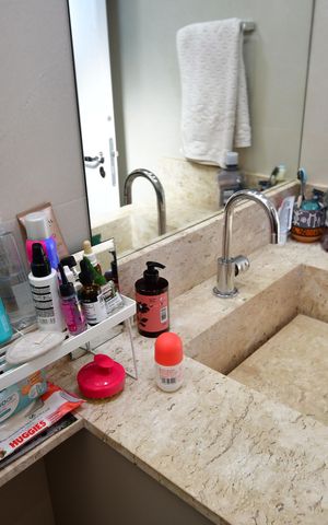 Apartamento para alugar com 73m², 2 quartos e 2 vagasBanheiro Social
