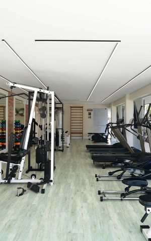 Apartamento para alugar com 73m², 2 quartos e 2 vagasÁrea comum - Academia