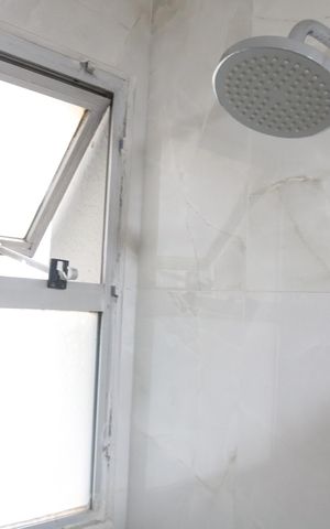 Apartamento à venda com 69m², 2 quartos e 2 vagasBanheiro 1