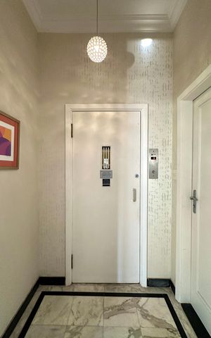 Apartamento à venda com 215m², 3 quartos e 1 vaga