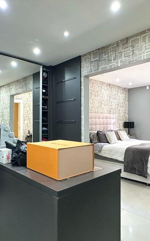 Apartamento à venda com 215m², 3 quartos e 1 vaga