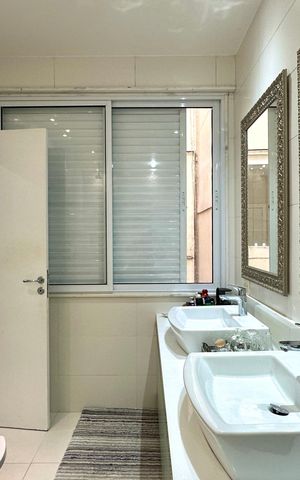 Apartamento à venda com 215m², 3 quartos e 1 vaga