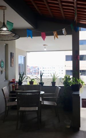 Casa de condomínio para alugar com 225m², 4 quartos e 2 vagas Casa de condomínio para alugar com 225m², 4 quartos e 2 vagasÁrea gourmet