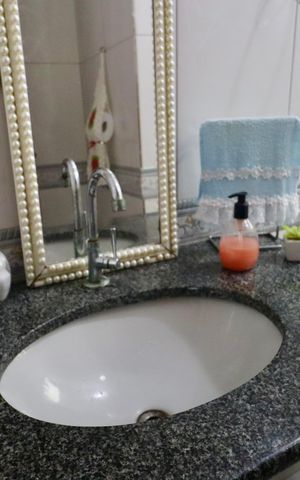 Casa de condomínio para alugar com 225m², 4 quartos e 2 vagas Casa de condomínio para alugar com 225m², 4 quartos e 2 vagasBanheiro Social