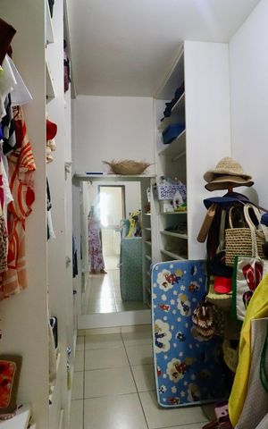 Casa de condomínio para alugar com 225m², 4 quartos e 2 vagas Casa de condomínio para alugar com 225m², 4 quartos e 2 vagasCloset