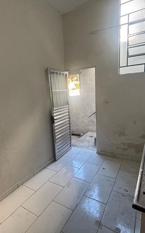 Casa para alugar com 40m², 1 quarto e sem vaga Casa para alugar com 40m², 1 quarto e sem vagaCozinha
