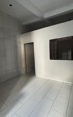 Casa para alugar com 40m², 1 quarto e sem vaga Casa para alugar com 40m², 1 quarto e sem vagaSala