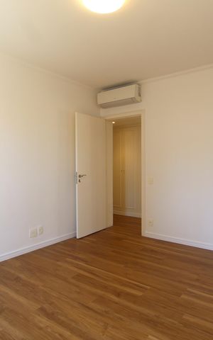 Apartamento para alugar com 210m², 3 quartos e 3 vagasQuarto 3 - Suíte