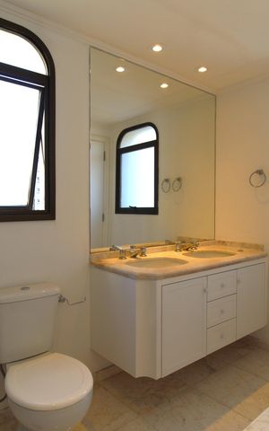 Apartamento para alugar com 210m², 3 quartos e 3 vagasBanheiro da Suíte 3
