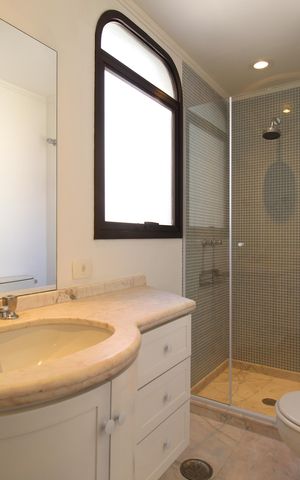 Apartamento para alugar com 210m², 3 quartos e 3 vagasBanheiro da Suíte 2