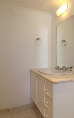 Apartamento para alugar com 210m², 3 quartos e 3 vagasBanheiro da Suíte 1