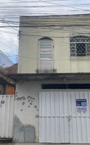Casa à venda com 279m², 5 quartos e 1 vaga Casa à venda com 279m², 5 quartos e 1 vagaPlaca instalada No portao com o codigo RVRC-189, no dia 17-09-2026