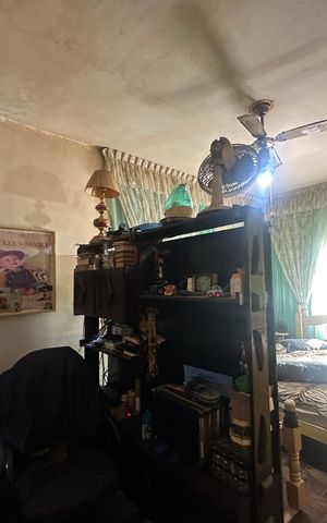 Casa à venda com 357m², 4 quartos e 2 vagasQuarto 1