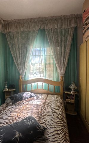 Casa à venda com 357m², 4 quartos e 2 vagasQuarto 1